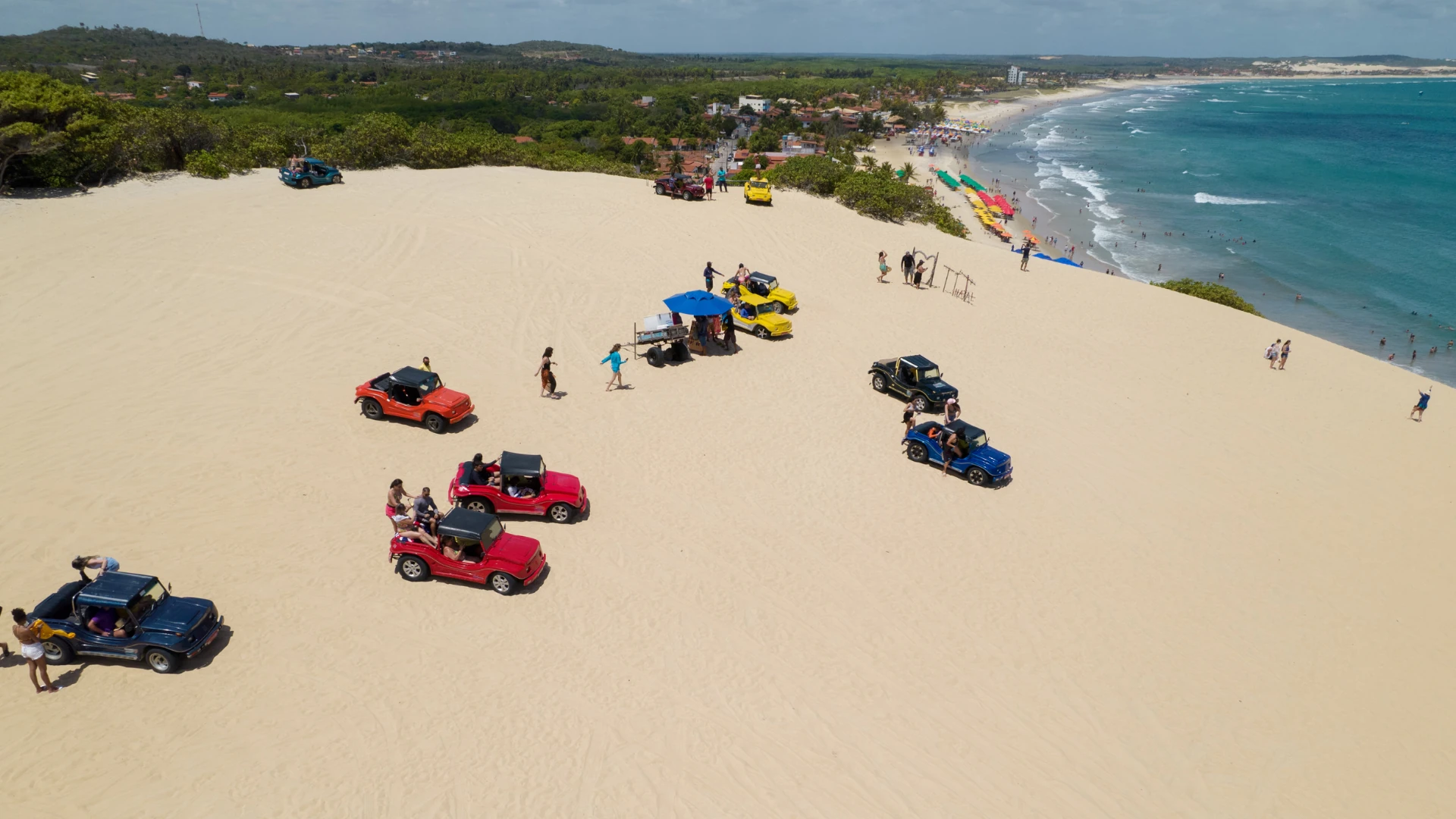 Passeio de buggy nas dunas de Genipabu, Natal, Rio Grande do Norte